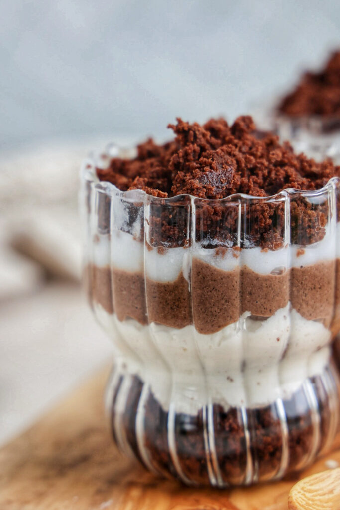 A cup of brownie trifle.