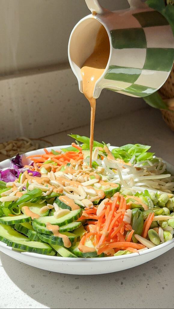 Crunchy Thai salad with peanut dressing - danishealthyeats.com