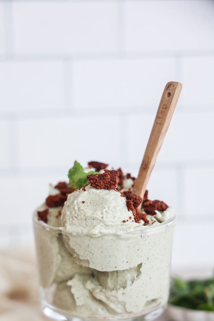 Mint chocolate ice cream with cookie crumble.