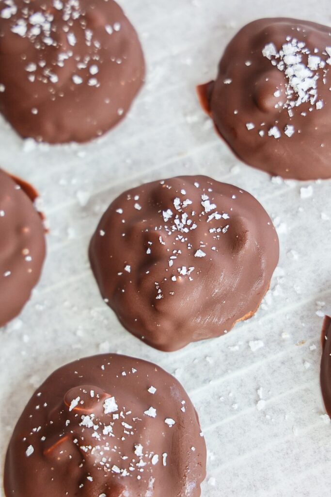 Healthy vegan & gluten-free snickers cookies.