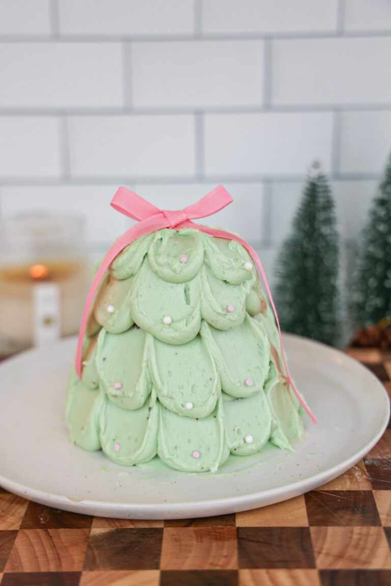 Christmas tree cake