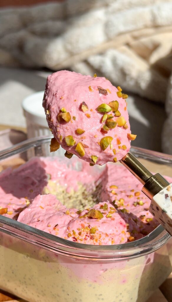 Pistachio chia pudding
