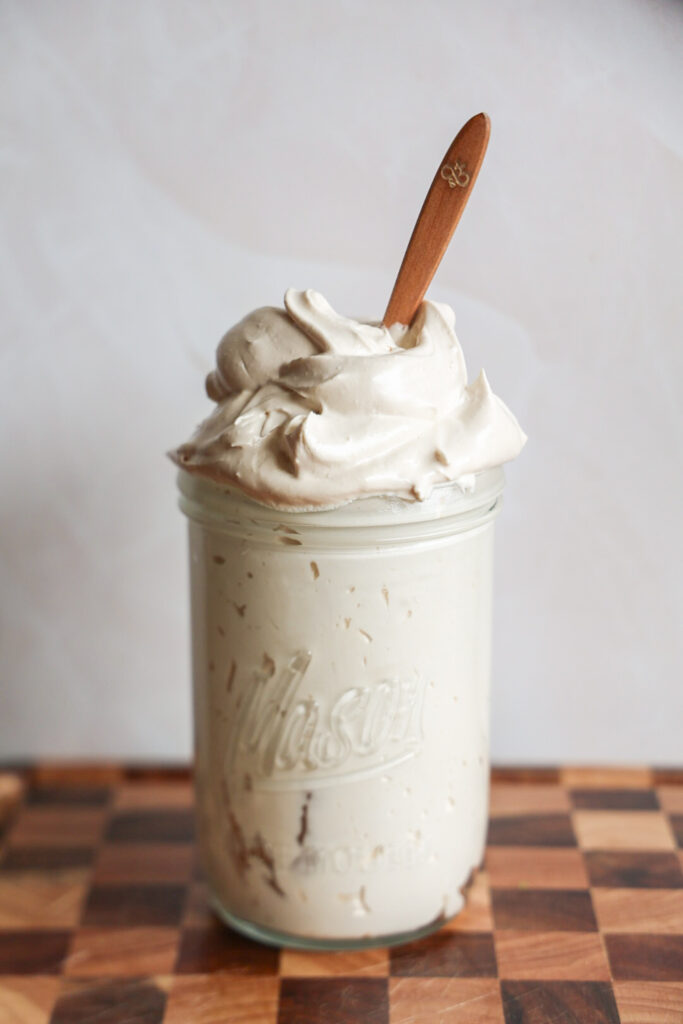 Homemade marshmallow fluff